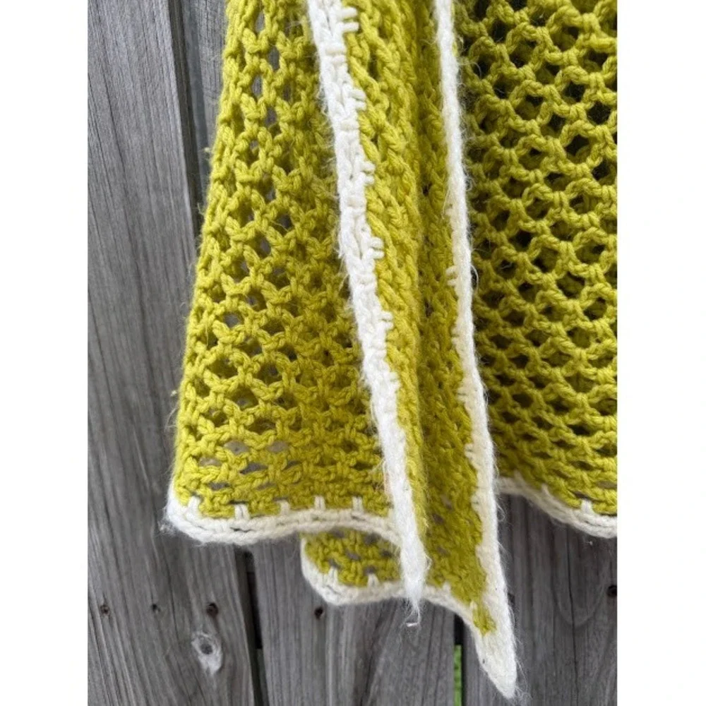 Boho Handmade Crochet Baby Blanket OS Green Cream Colorblock Mesh Knit Throw